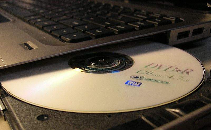 kako napraviti bootable cd, dvd i usb stick za instaliranje windows operativnog sistema?