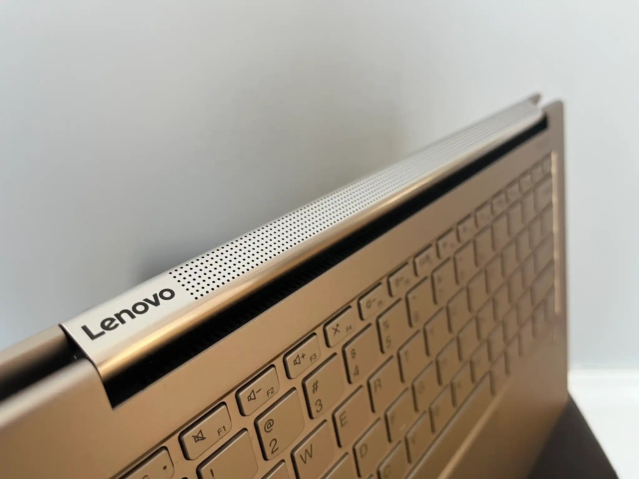 Znate li razliku između mnogih modela Lenovo laptopova? Donosimo vam kompletan vodič za njihovu kupovinu!