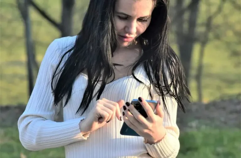 Kako zamagliti ili ukloniti objekte na fotografijama na telefonu?
