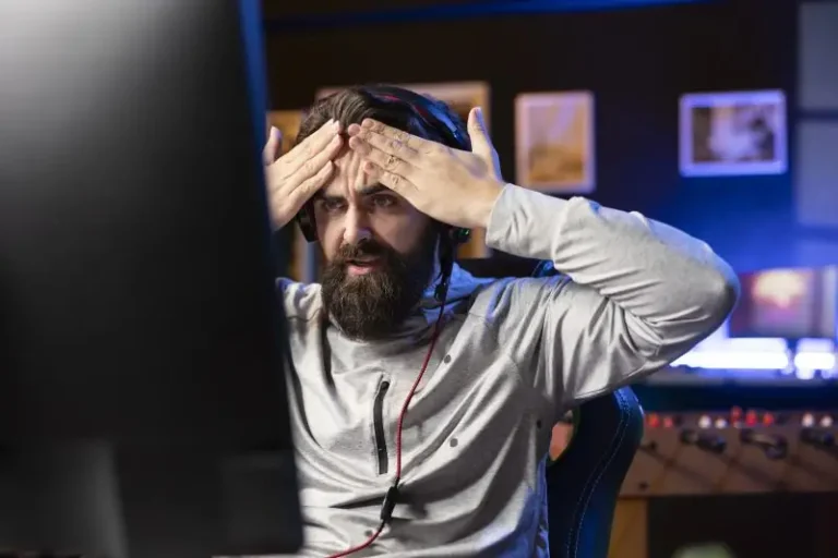 Windows ne reagira? U ovom slučaju, koristite "Ponovno pokretanje u nuždi"
