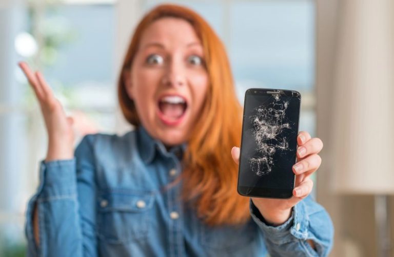 Kako prenijeti podatke s oštećenog ili uništenog pametnog telefona?
